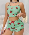 Bicomi Pamuklu Yeşil Üstüne Çilek Desen Fitilli Askılı Şortlu Pijama Takımı