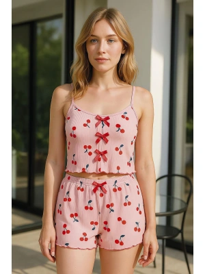 Bicomi Pembe Kiraz Desenli Kurdelalı Askılı Şortlu Pijama Takımı
