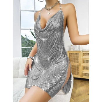 Bicomi Özel Tasarım Gümüş Payetli Zincir Detaylı Parlak Işıltılı Sırt Dekolteli Fantezi Mini Club Elbisesi