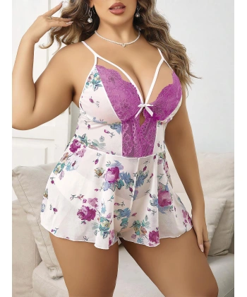 Bicomi Büyük Beden Beyaz Üstüne Mor Çiçek Desenli Dantel İşlemeli İnce Askılı Şort Gecelik