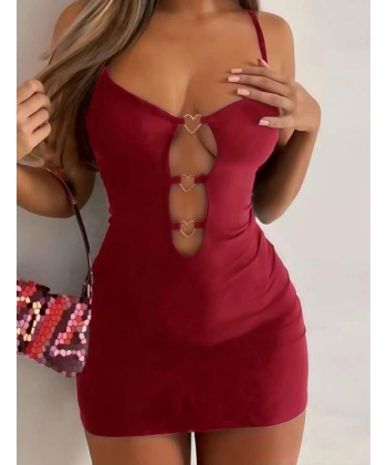 Bicomi Bordo Göğüs Dekolteli Kalp Detaylı Mini Club Elbisesi