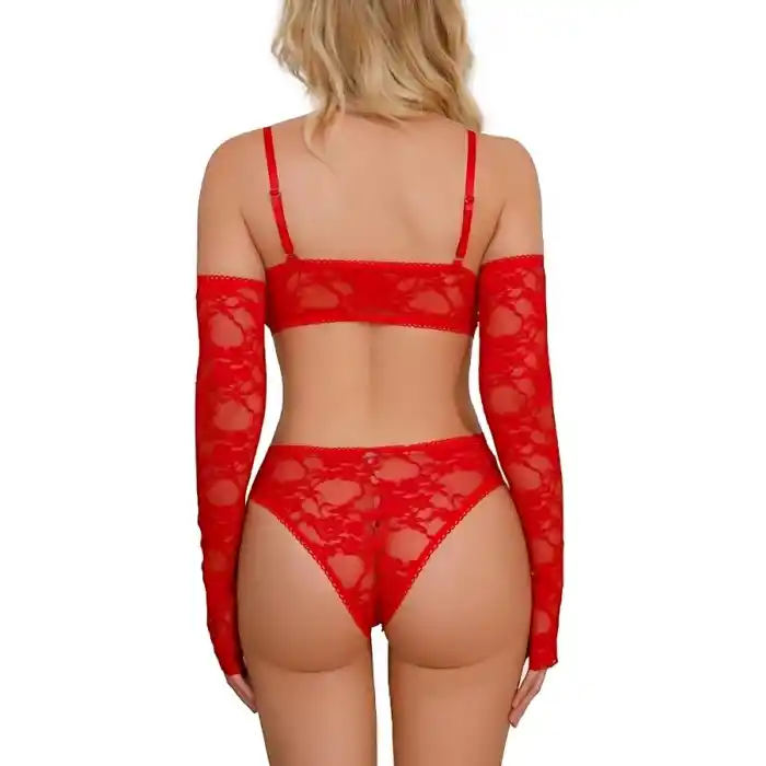 Kırmızı dantelli tanga ve sütyen gecenizi renklendirin