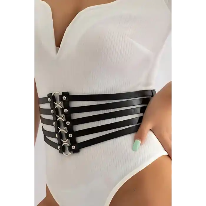 Elbise Üstü Deri Aksesuar