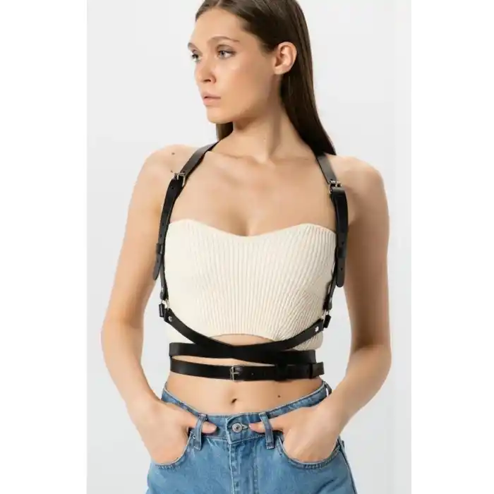 Elbise Üstü Giyilebilen Deri Aksesuar