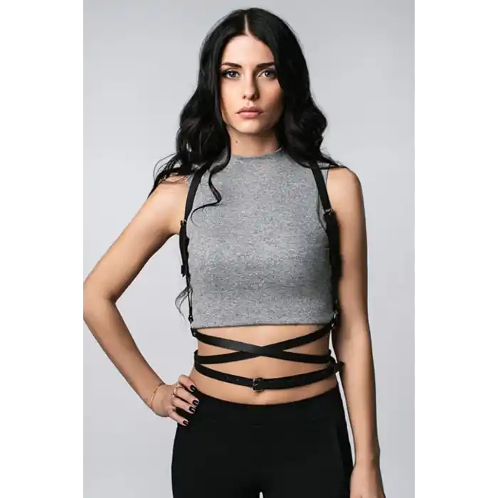 Elbise Üstü Giyilebilen Deri Aksesuar