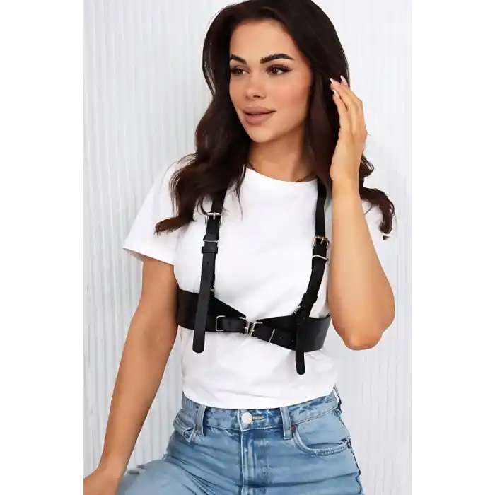 Elbise ve Gömlek Üstü Giyilebilen Deri Aksesuar