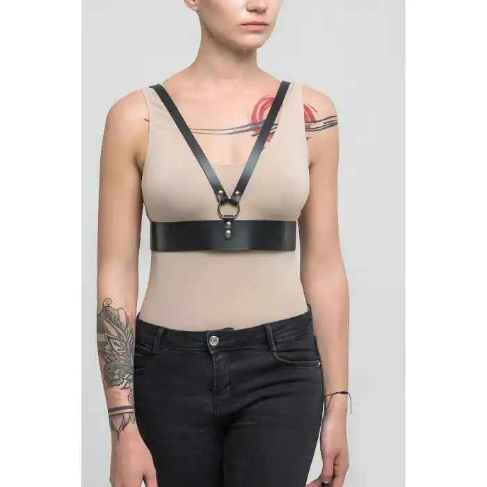 Elbise ve gömlek Üstü Giyilebilen Deri Aksesuar