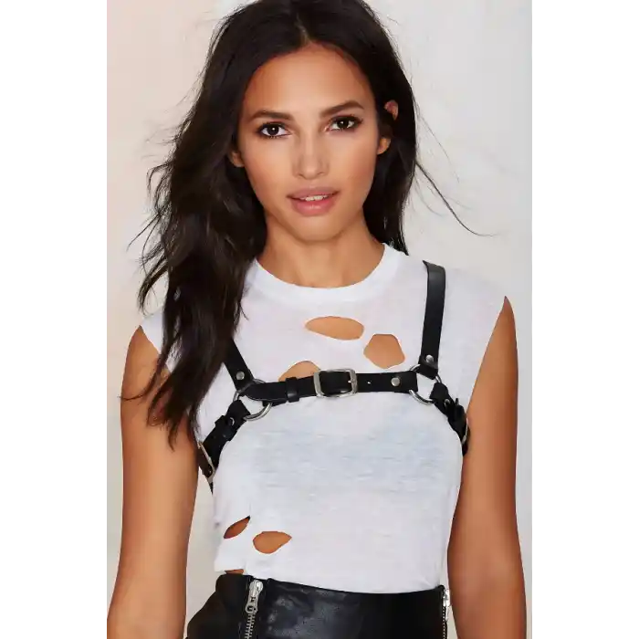 Elbise ve gömlek Üstü Giyilebilen Deri Aksesuar