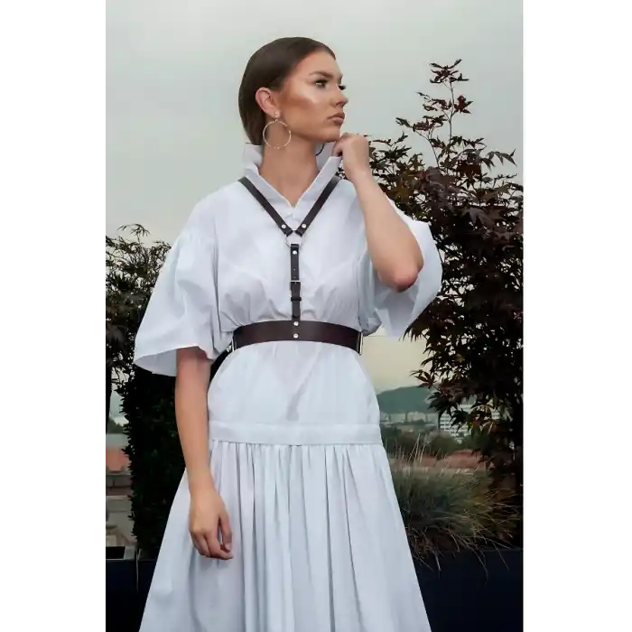 Elbise ve gömlek Üstü Giyilebilen Deri Aksesuar