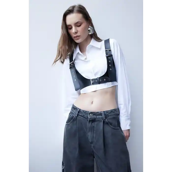 Elbise ve Gömlek Üstü Giyilebilen Deri Aksesuar