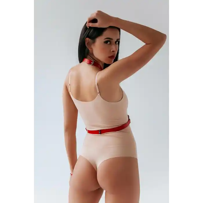 Elbise ve Gömlek Üstü Giyilebilen Deri Aksesuar