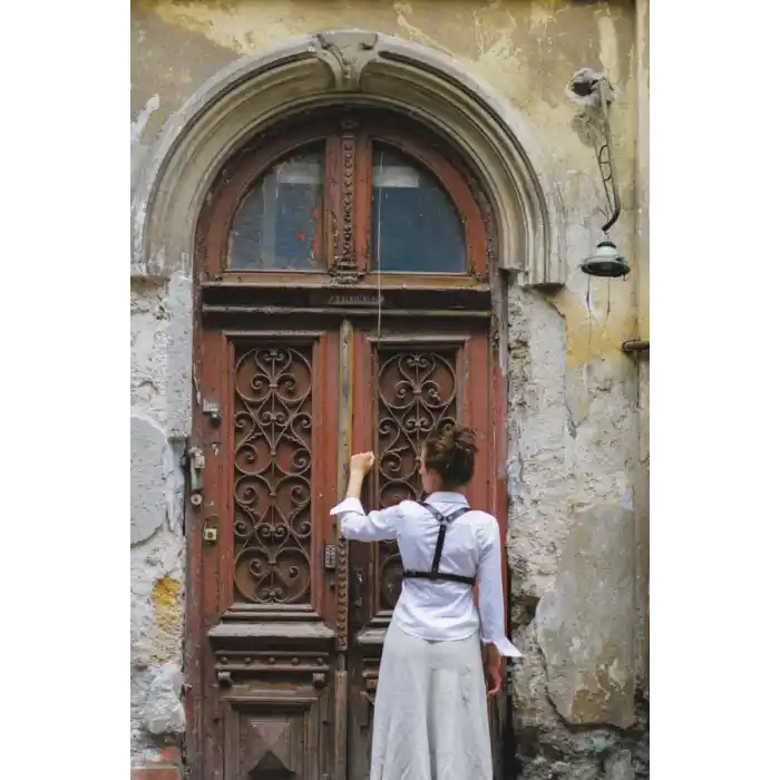 Elbise ve gömlek Üstü Giyilebilen Deri Aksesuar