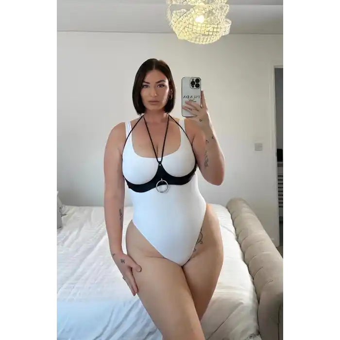 Elbise ve Gömlek Üstü Giyilebilen Deri Aksesuar