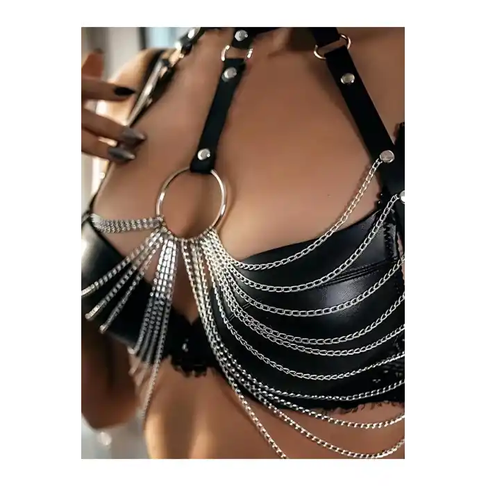 Zincir Detaylı Vücut Aksesuarı