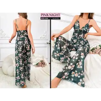 Rahat İç gösteren fantazi giyim