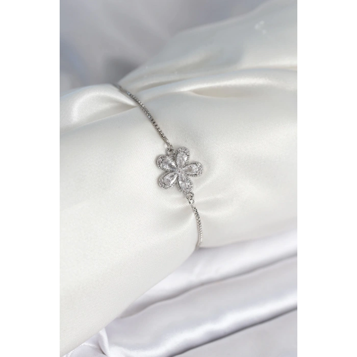 Çiçek Model Asansörlü Gümüş Renk Kadın Bileklik