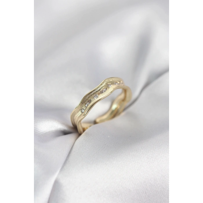 Gold Renk Su Damlası Model Zirkon Taşlı Kadın Yüzük