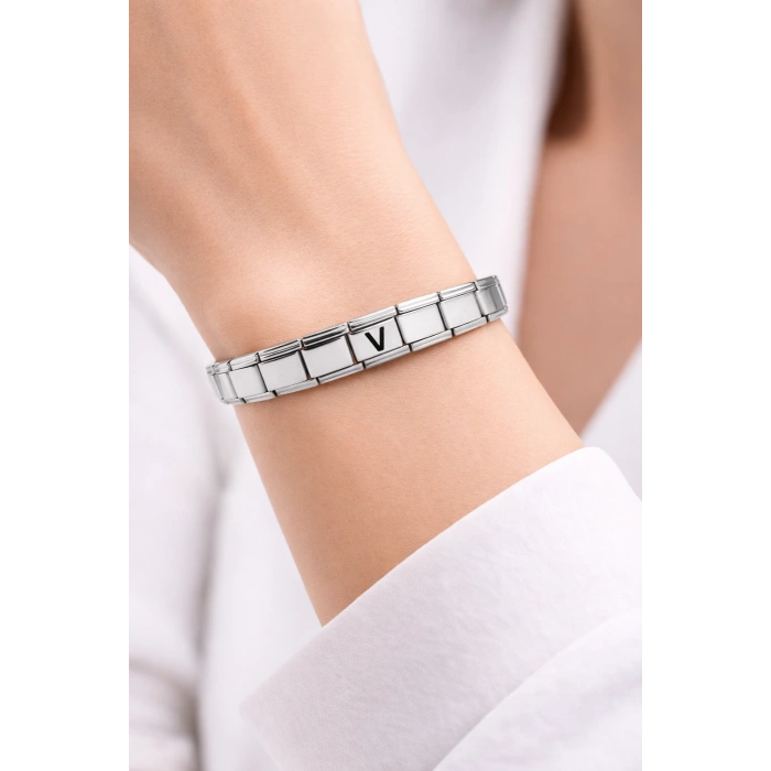 Kişiye Özel V Harfli Çelik Bileklik – Paslanmaz Çelik Bileklik, Zarif Minimal Harf Bileklik