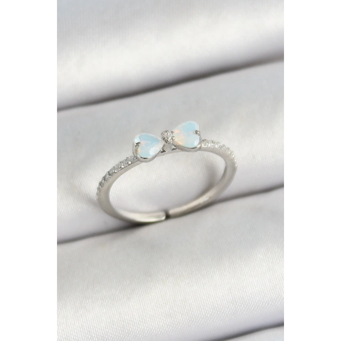 Pirinç Fiyonk Figürlü Zirkon Taşlı Gümüş Renk Ayarlanabilir Kadın Yüzük