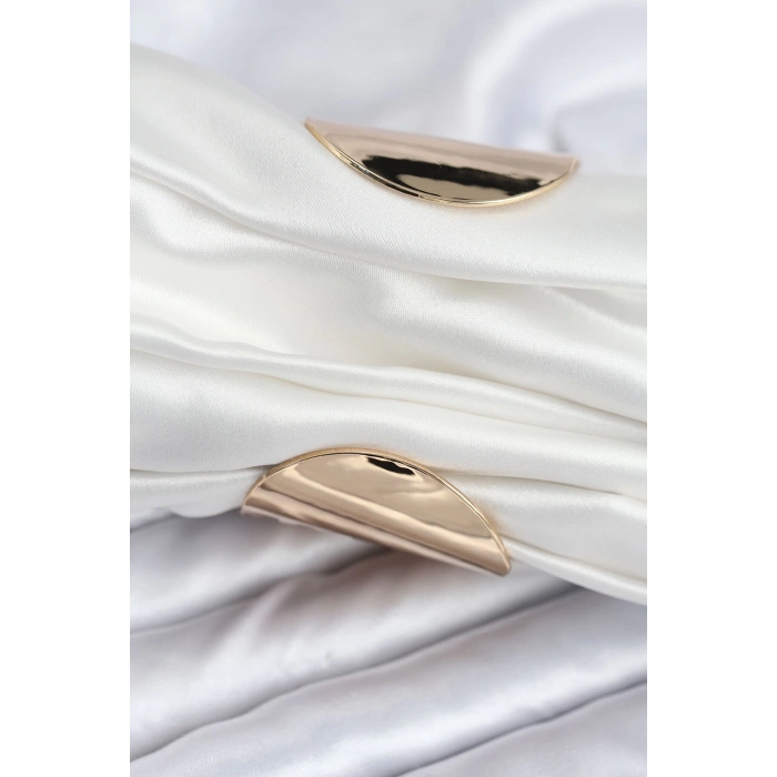 Pirinç Gold Renk Kıvrımlı Yarım Kelepçe Bileklik