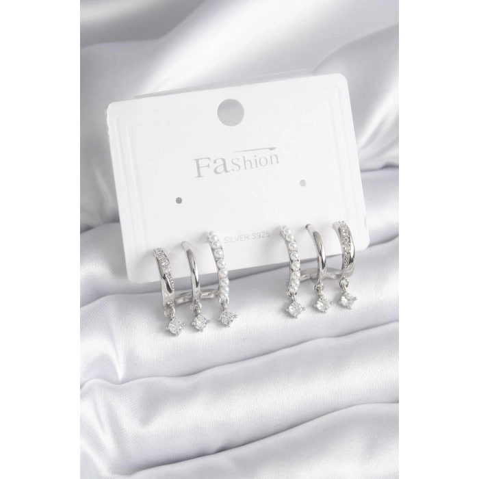 Pirinç Gümüş Renk Zirkon Taş Detay İncili Kadın Küpe