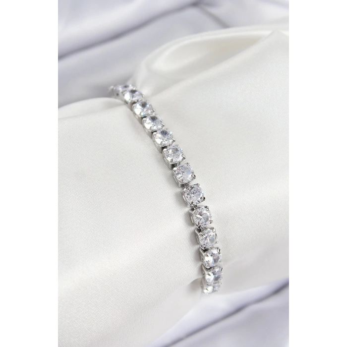 Pirinç Zirkon Taşlı Kare Model Gümüş Renk Asansörlü Kadın Bileklik