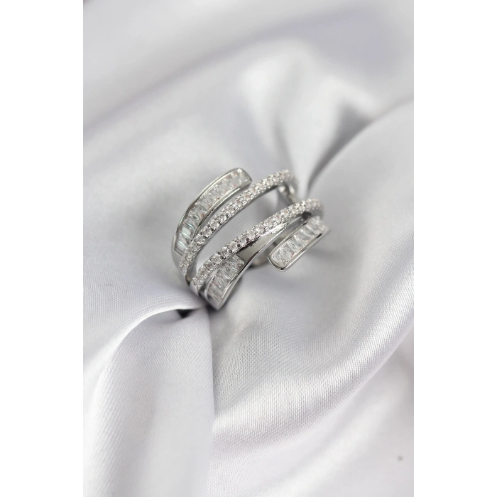 Sarmal Zirkon Baget Taşlı Gümüş Renk Kadın Yüzük