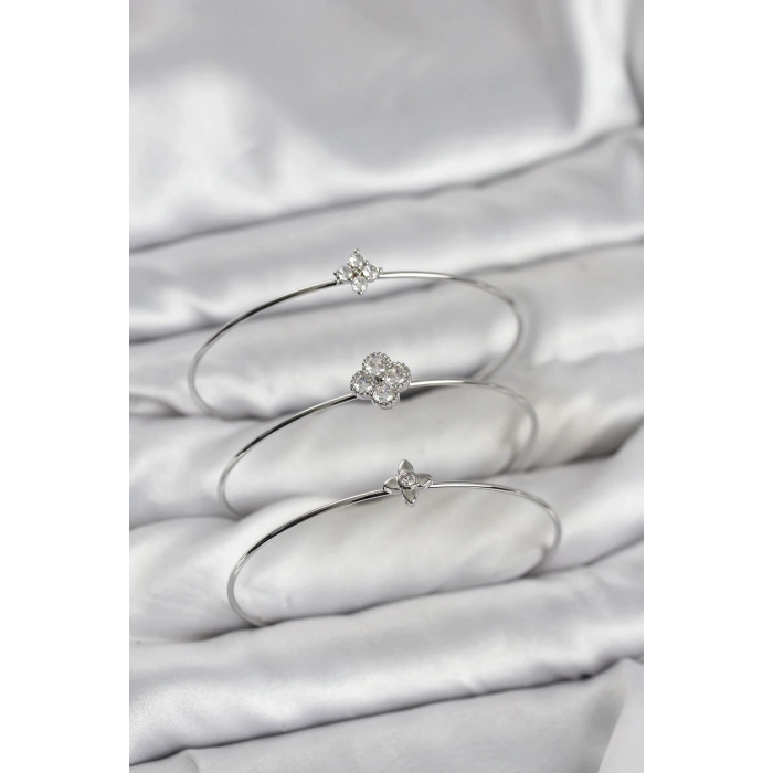 Zirkon Taşlı Gümüş Renk Yonca Tasarım 3lü Kadın Bileklik Kombini