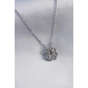 316L Çelik Gümüş Renk Açılır Yonca Model Kadın Kolye