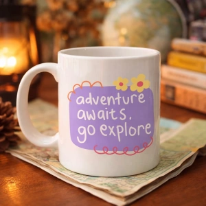 Adventure Awaits Go Explore Yazılı Porselen Kupa MODEL 157 – Motivasyon Temalı, Sevimli Tasarım, Kahve & Çay Kupası
