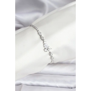 Çiçekli Model Zirkon Taşlı Gümüş Renk Su Yolu Kadın Bileklik