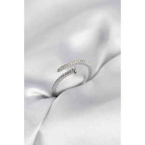 Çivi Model Zirkon Taşlı Gümüş Renk Kadın Yüzük