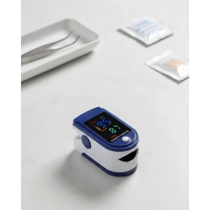 Dijital Parmak Tipi Oksimetre Hızlı ve Doğru Oksijen Ölçümü