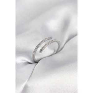 Gümüş Renk Yılan Kuyruk Model Zirkon Taşlı Kadın Yüzük