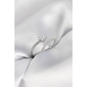 Gümüş Renk Zirkon Taşlı Kuyruklu Kalp Model Kadın Yüzük