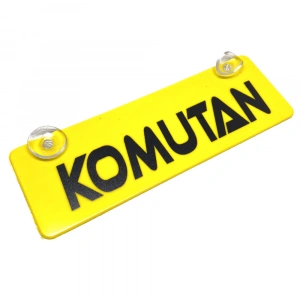 Komutan Yazılı Sarı Dekor Plaka Vantuzlu Cam Süsü 22x7.5cm KMT2