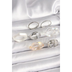 Pirinç Gümüş Renk Beyaz Akrilik Plastik Model Kutup Yıldız İşleme Detaylı Kadın Yüzük Kombini