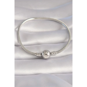 Pirinç Gümüş Renk İşleme Detay Charm Model Kadın Bileklik