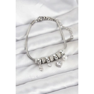 Pirinç Gümüş Renk Kalp Charmlı Kadın Bileklik