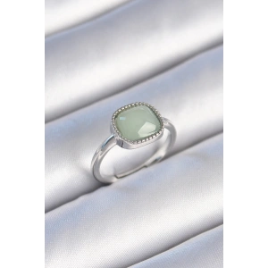 Pirinç Gümüş Renk Yeşil Kare Mineli Kadın Yüzük