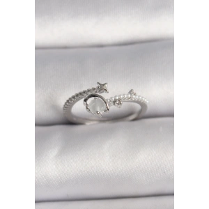 Pirinç Gümüş Renk Zirkon Taşlı Beyaz Mineli Yıldız Detay Ayarlanabilir Kadın Yüzük