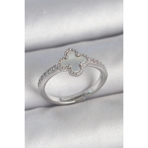 Pirinç Gümüş Renk Zirkon Taşlı Beyaz Mineli Yonca Model Ayarlanabilir Kadın Yüzük