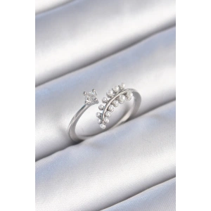 Pirinç Gümüş Renk Zirkon Taşlı İncili Yaprak Model Kadın Yüzük