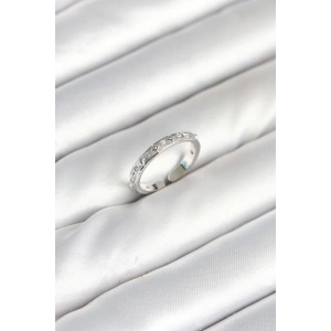 Pirinç Gümüş Renk Zirkon Taşlı Kadın Yüzük