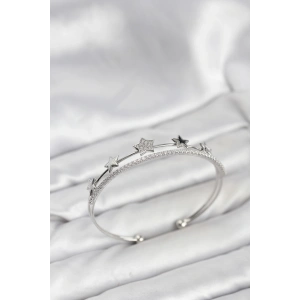 Yıldız Model Gümüş Renk Pirinç Kadın Bileklik