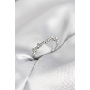 Zirkon Taşlı Pirinç Gümüş Renk Kadın Yüzük