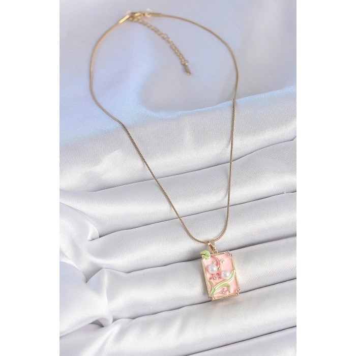 316L Çelik Gold Renk Zincir Pembe Mineli İncli Çiçek İşlemeli Portre Model Kadın Kolye - TJ-BKO10193