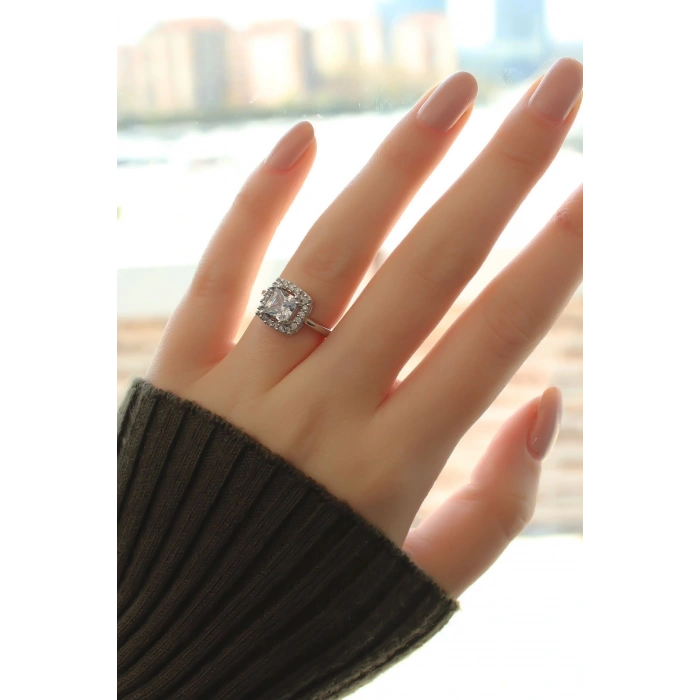 Gümüş Renk Baget ve Zirkon Taşlı Kare Yüzük - TJ-BYK1740