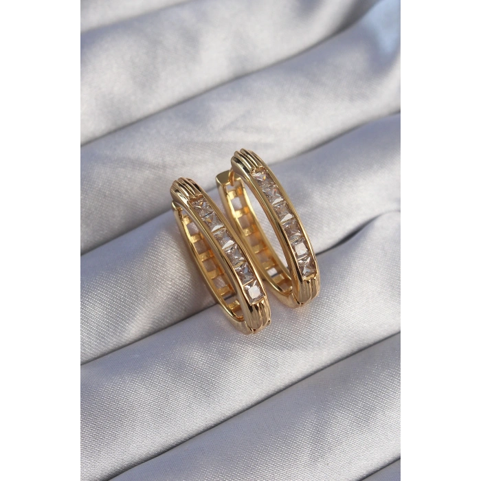 Pirinç Gold Renk Zirkon Taşlı Oval Model Küpe