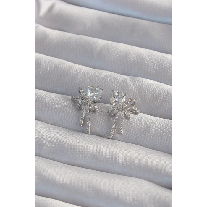 Pirinç Gümüş Renk Kare Zirkon Taşlı Fiyonk Küpe - TJ-BKP9306